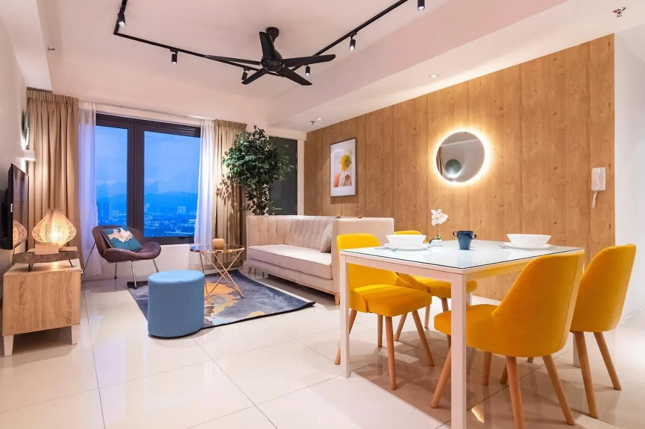 Apartment ❈ Tropicana 218 By Alv Suites ❈ George Town