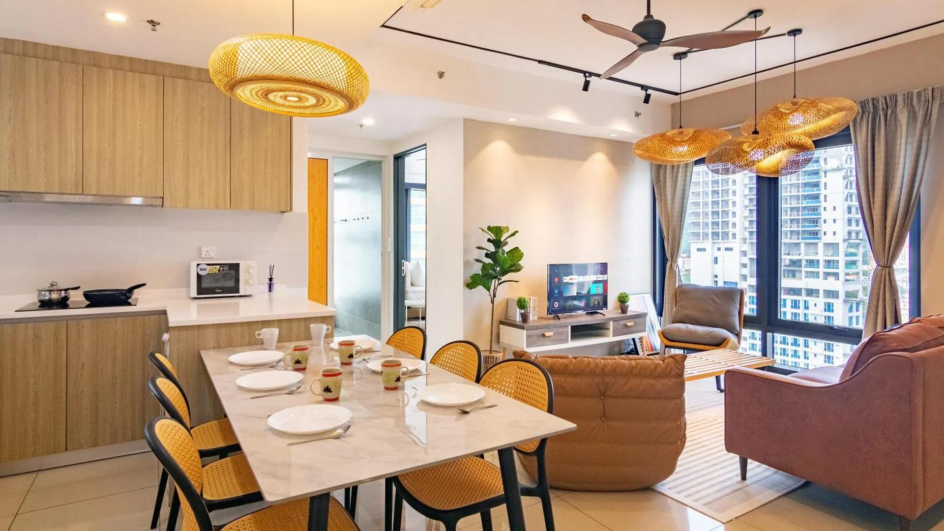 ❈ Tropicana 218 By Alv Suites ❈ George Town Apartment