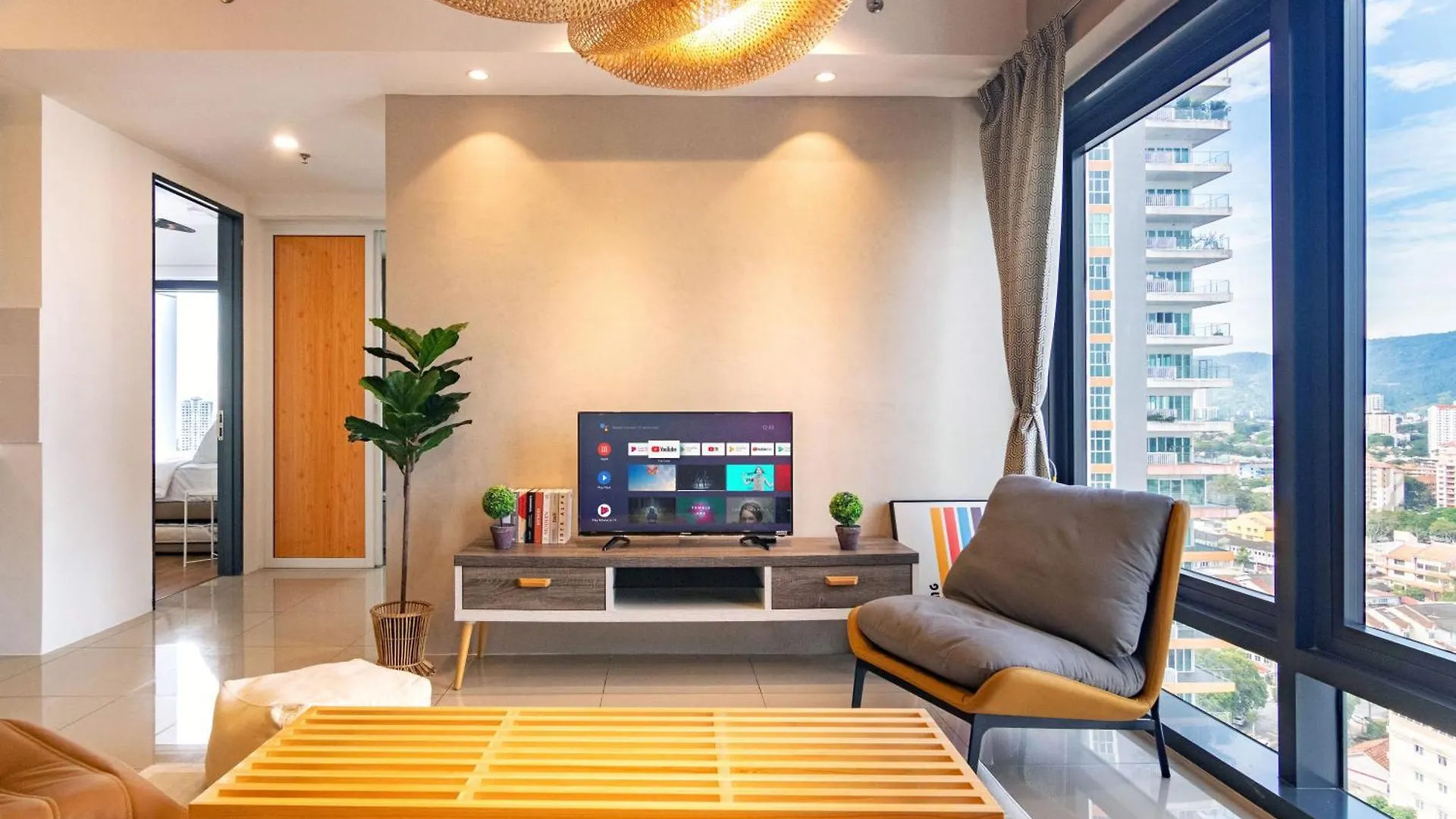 ❈ Tropicana 218 By Alv Suites ❈ George Town Apartment