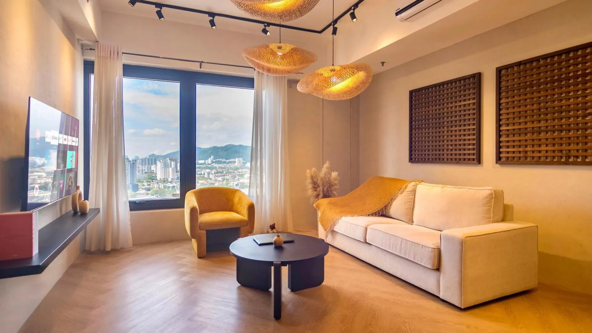 ❈ Tropicana 218 By Alv Suites ❈ George Town 0*,