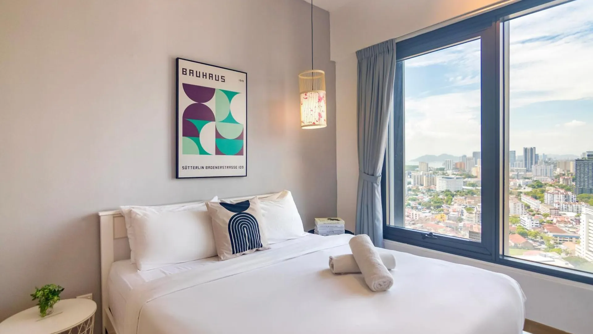 ❈ Tropicana 218 By Alv Suites ❈ George Town Malaysia